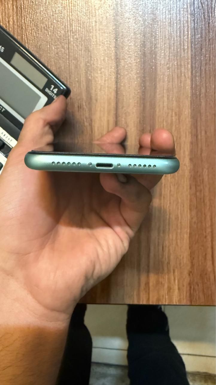 اپل iPhone 11 با حافظهٔ ۱۲۸ گیگابایت|موبایل|شیراز, هفت تنان|دیوار