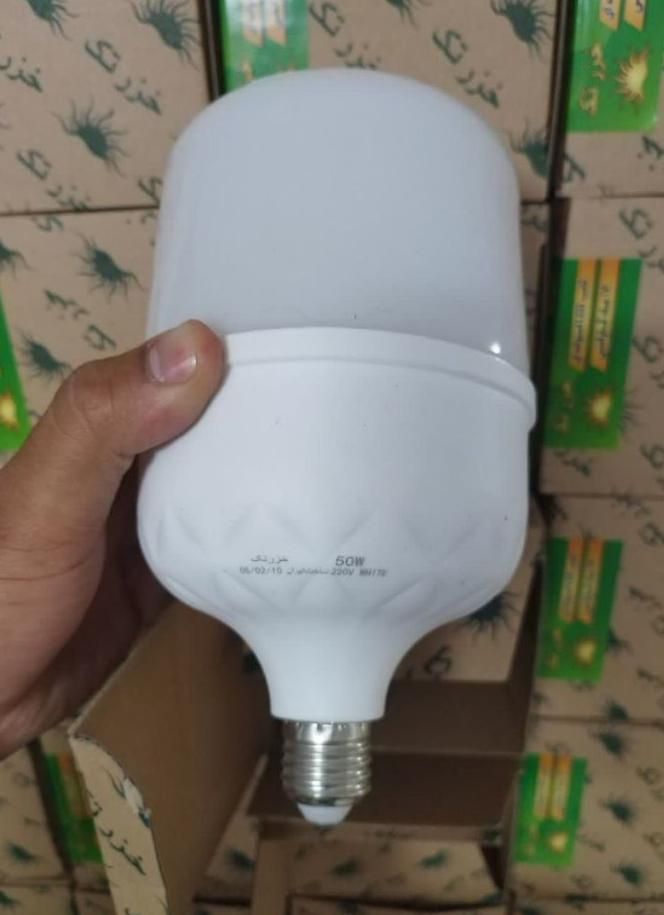 لامپ اصلی ال ای دی شرکتی یکسال گارانتی معتبربخرید|لامپ و چراغ|اصفهان, احمدآباد|دیوار