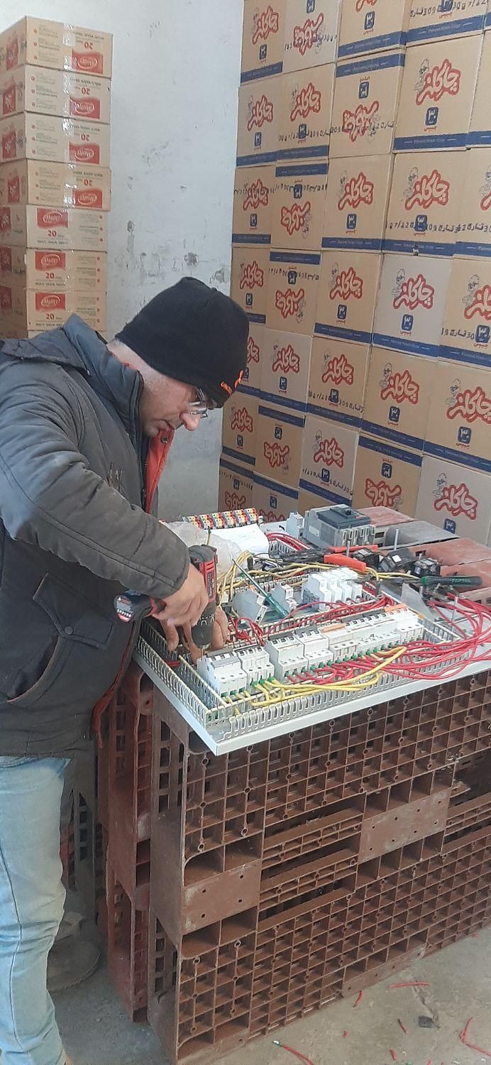 برقکارساختمان برق ساختمان و صنعتی|خدمات پیشه و مهارت|قزوین, |دیوار