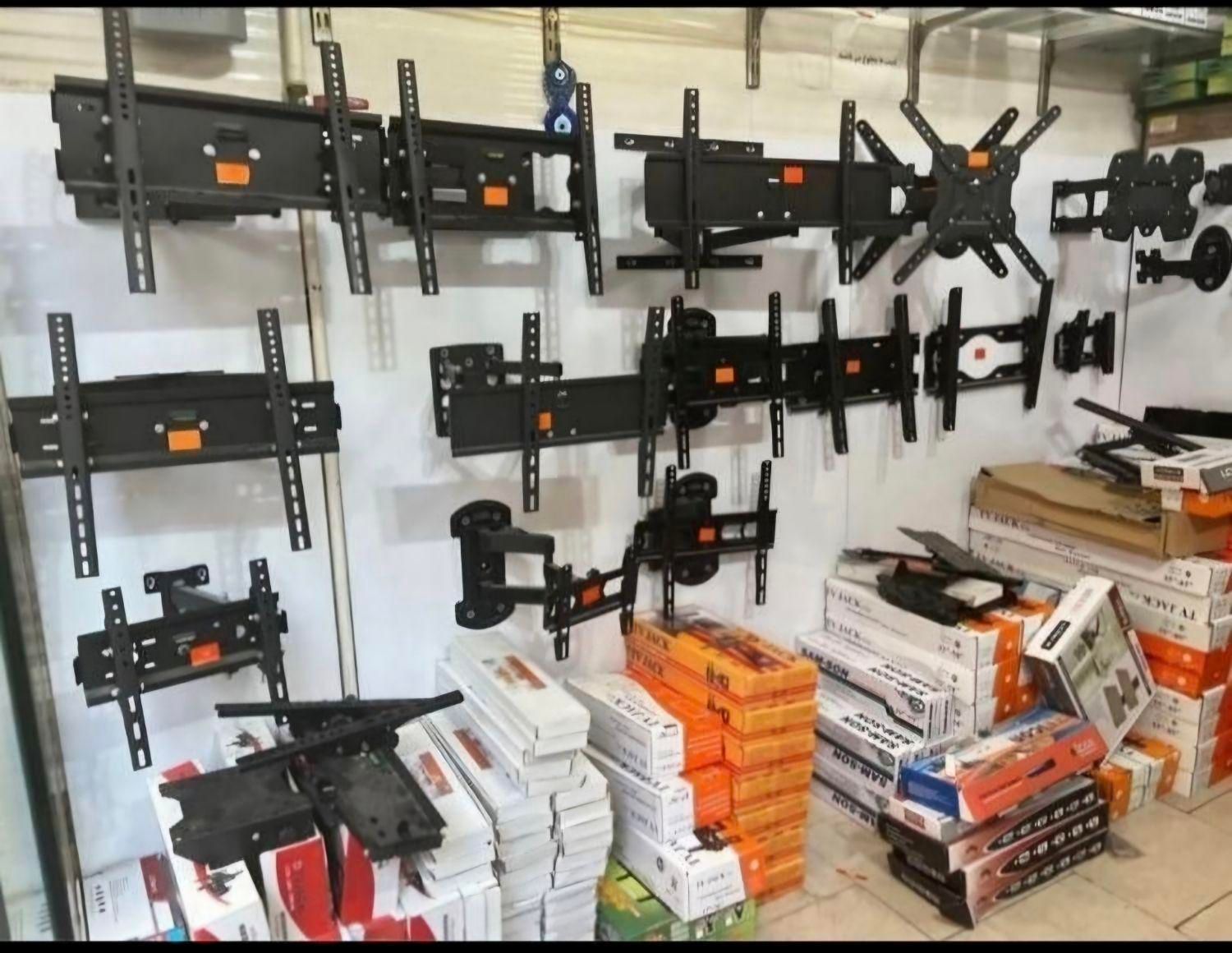 براکت دیواری،پایه تلوزیون دیواری،فروش و نصب|خدمات پیشه و مهارت|بروجرد, |دیوار