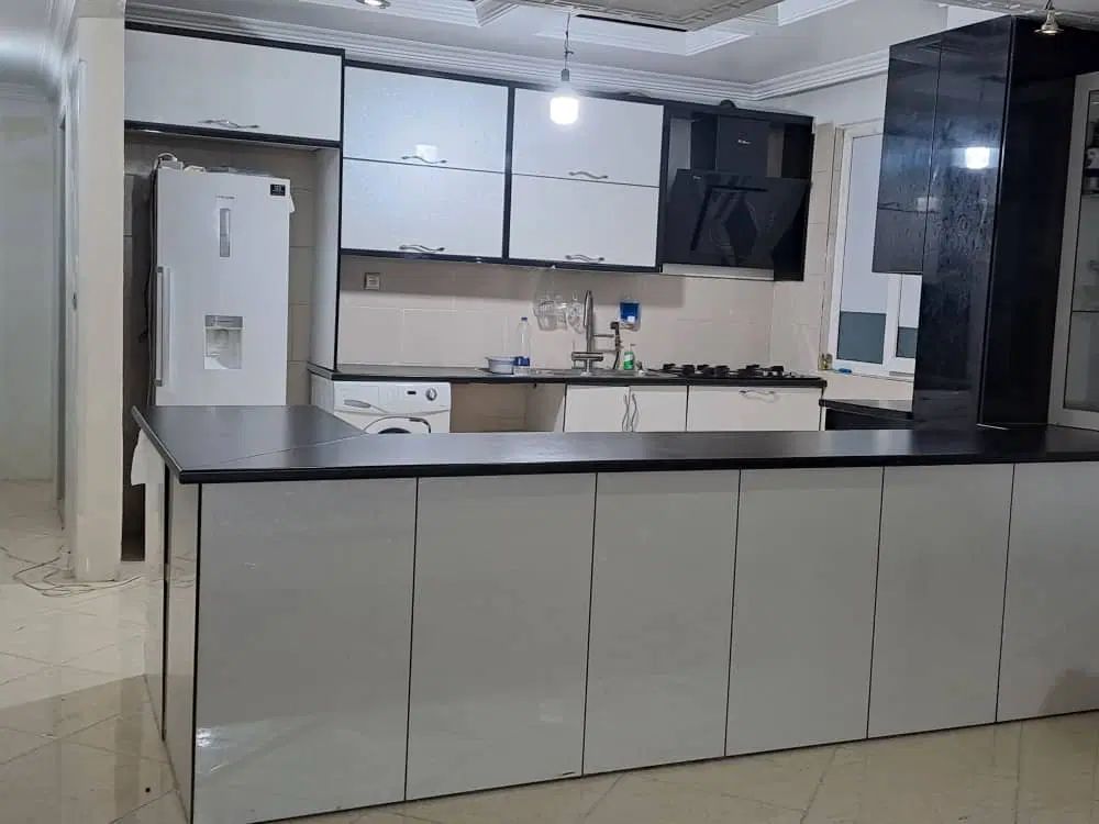 کابینت های گلس همراه با گاز شیشه ای و عود|آب‌چکان و نظم‌دهنده ظروف|تهران, یاخجی آباد|دیوار