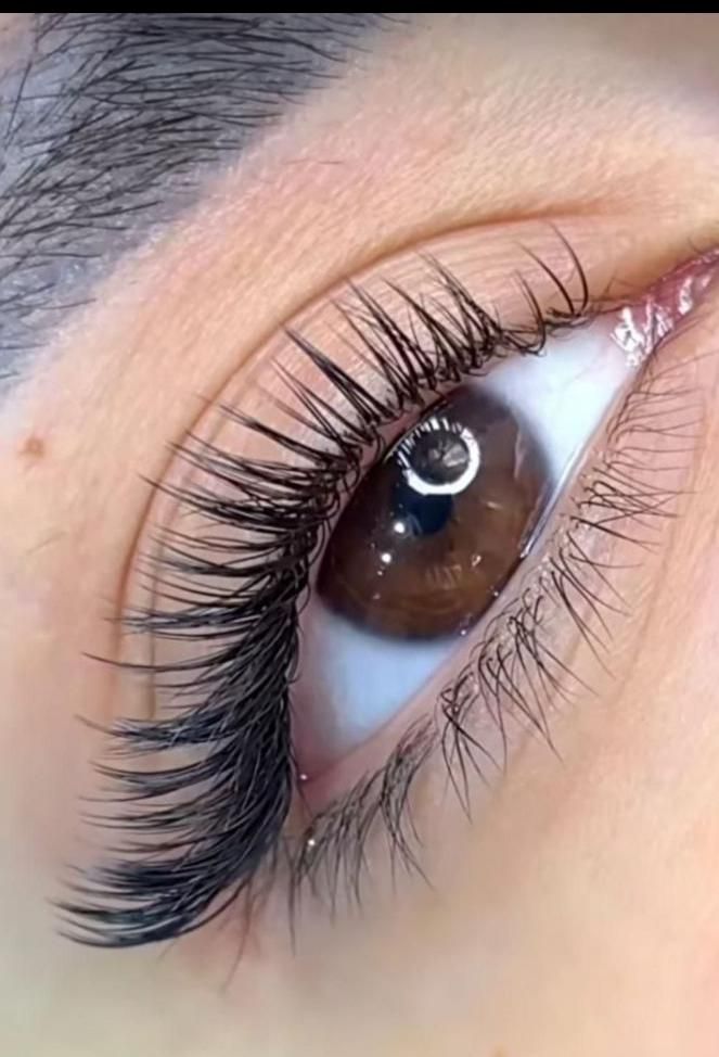 اکستنشن مژه لیفت مژه لیفت ابرو با سابقه کار بالا|خدمات آرایشگری و زیبایی|شیراز, معالی‌آباد|دیوار