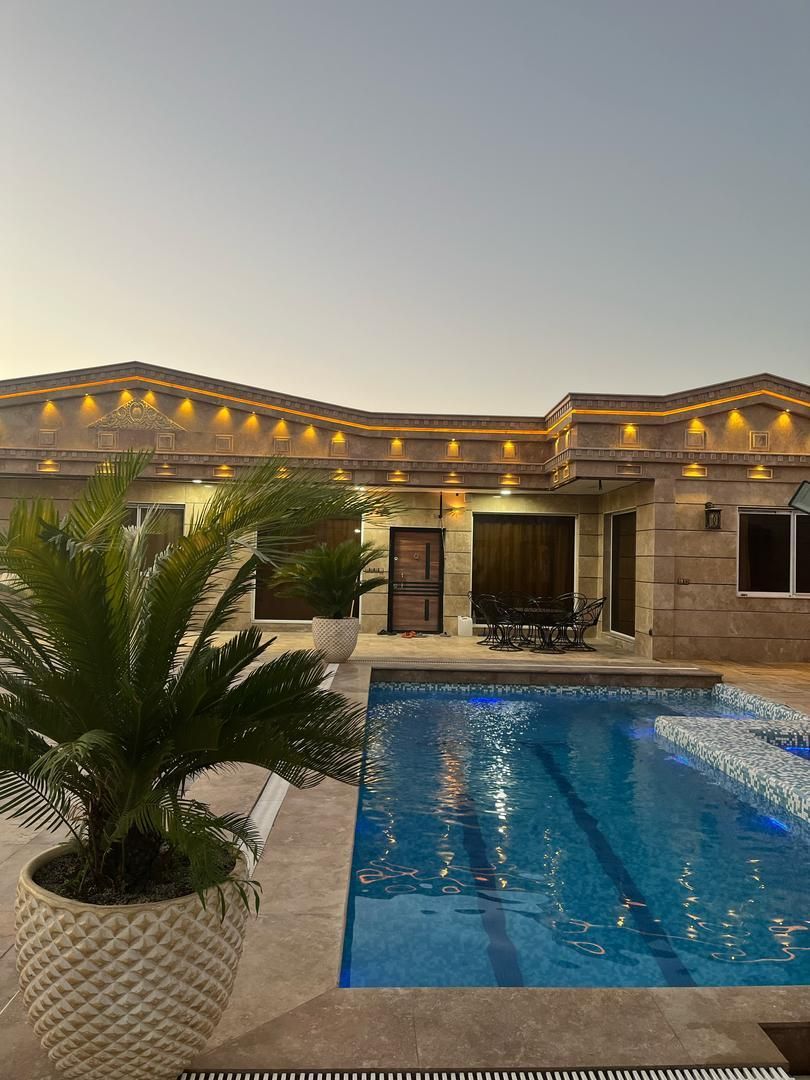 اجاره ویلا استخردار روباز آبگرم/ اصفهانک زیبا|اجارهٔ کوتاهمدت ویلا و باغ|اصفهان, آبشار|دیوار