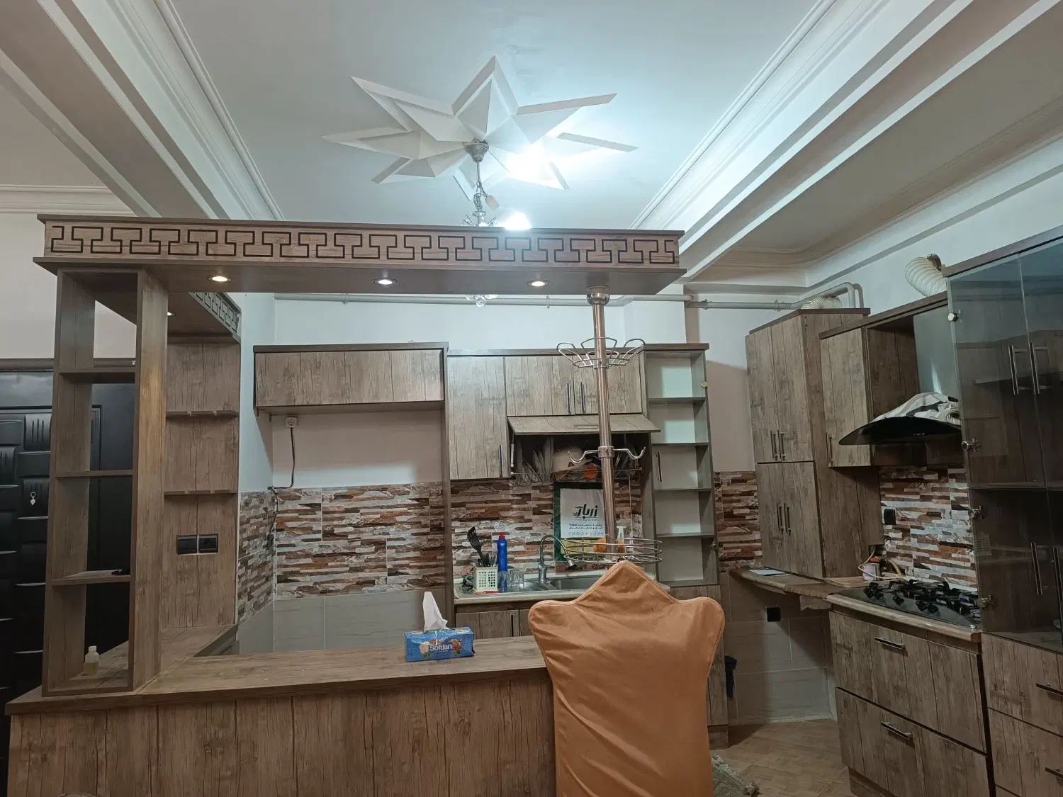 مزایده یک واحد آپارتمان در رشت|فروش آپارتمان|رشت, آب و برق|دیوار