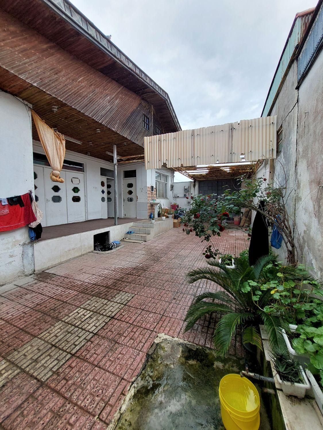 ویلایی ۱۷۱ متر سند دارد شکاری نزدیک خیابان|فروش خانه و ویلا|رشت, احمد گوراب|دیوار