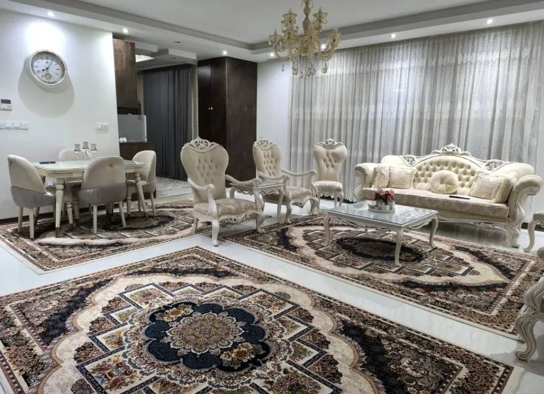 آپارتمان ۹۰ متر دو خواب کلا ۳ طبقه تک واحدی|اجارهٔ آپارتمان|تهران, صاحب الزمان|دیوار