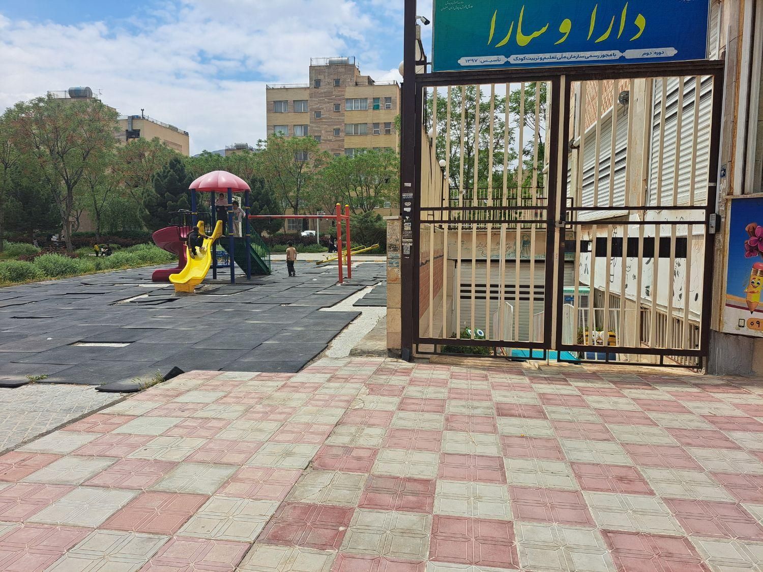تجاری ۲۷۵ متر مسکن مهر فولادشهر|فروش مغازه و غرفه|فولادشهر, مسکن مهر فولادشهر|دیوار