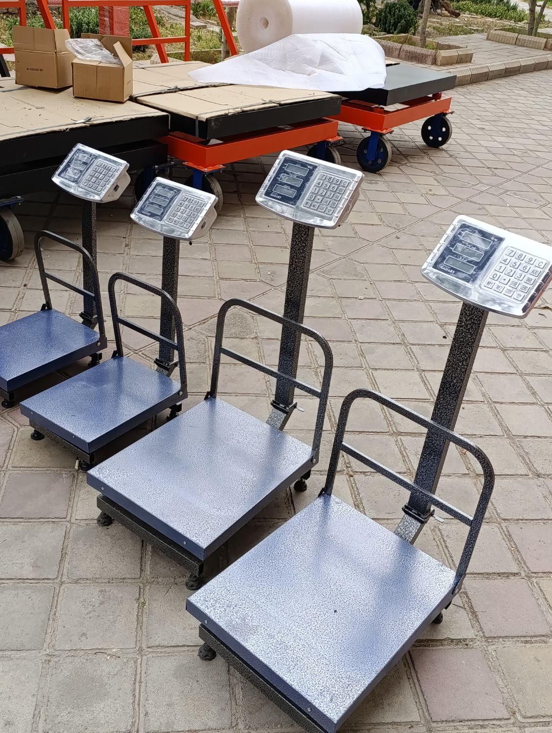 باسکول 300کیلو و 200کیلو 40*50و30*40کفه|فروشگاه و مغازه|ورامین, خیر آباد|دیوار