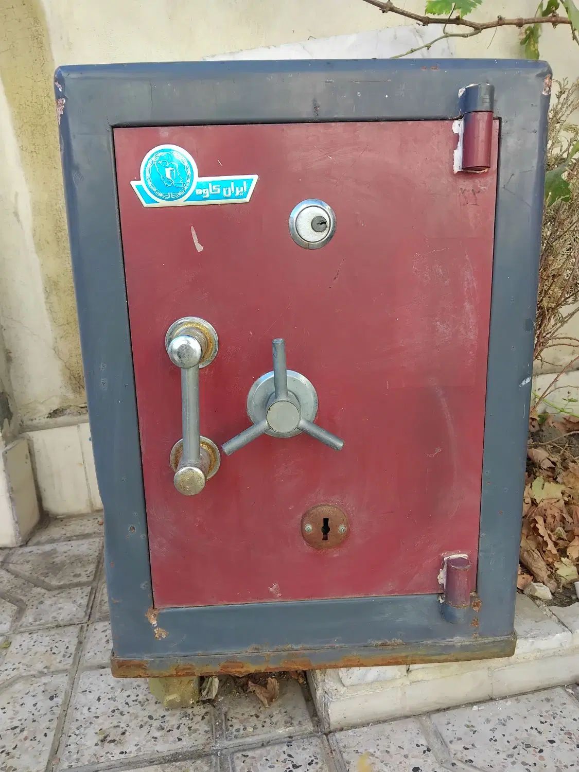گاوصندوق|ابزارآلات|مشهد, شهرک شهید باهنر|دیوار