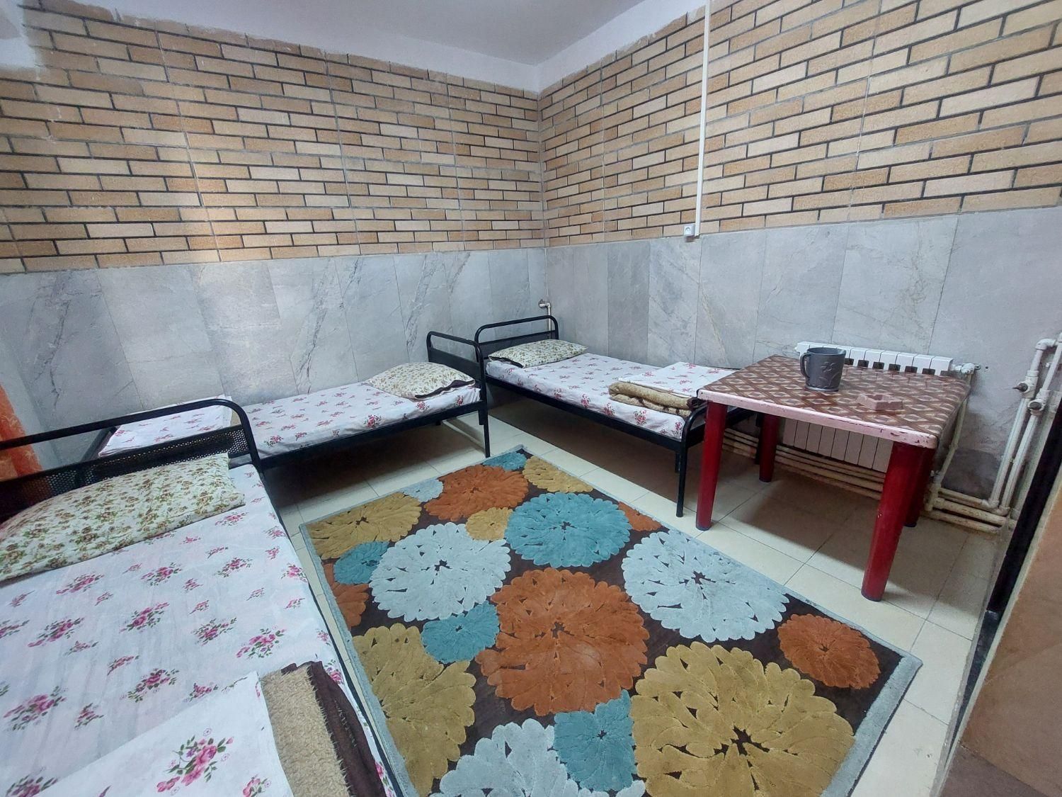 مهمانپذیر اتاق سوئیت مسافرخونه مسافرخانه نادر|اجارهٔ کوتاهمدت آپارتمان و سوئیت|تهران, پامنار|دیوار