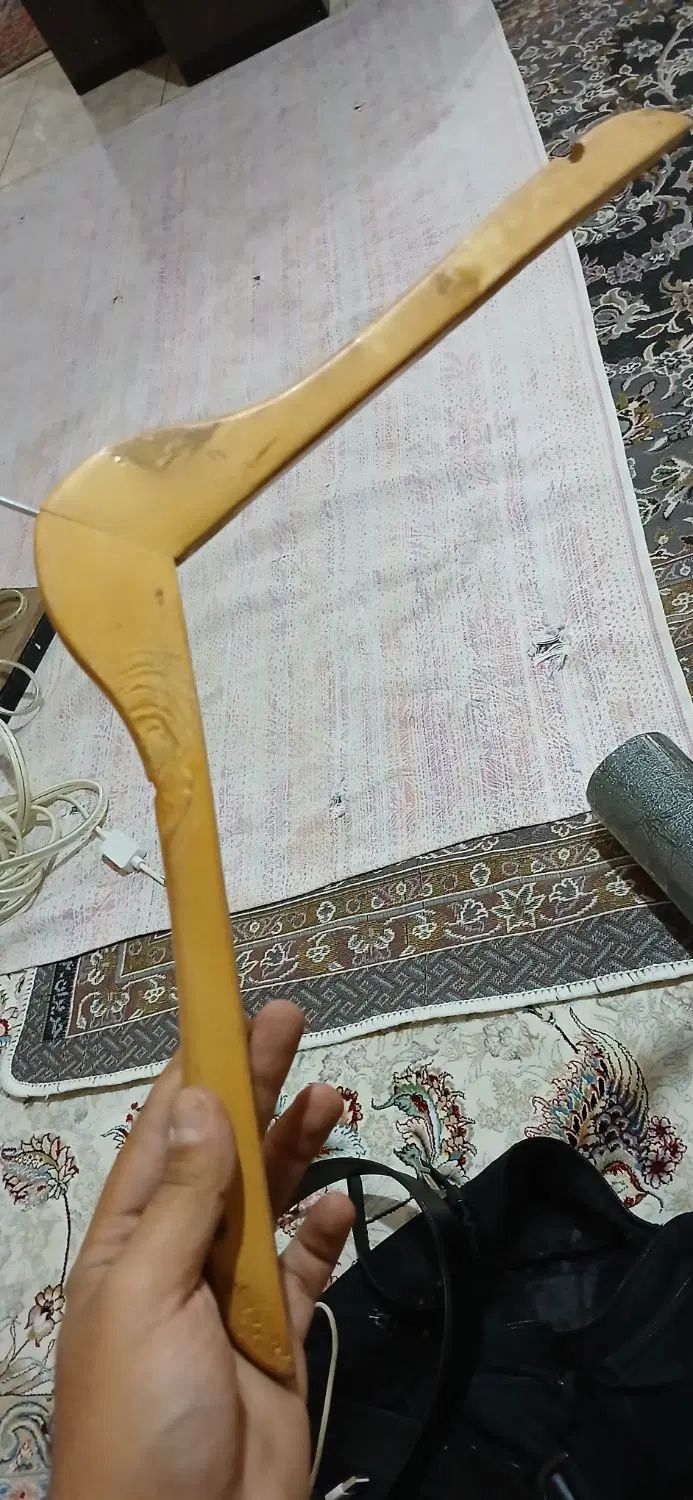چوب لباسی|بندرخت و رخت‌آویز|تهران, استاد معین|دیوار