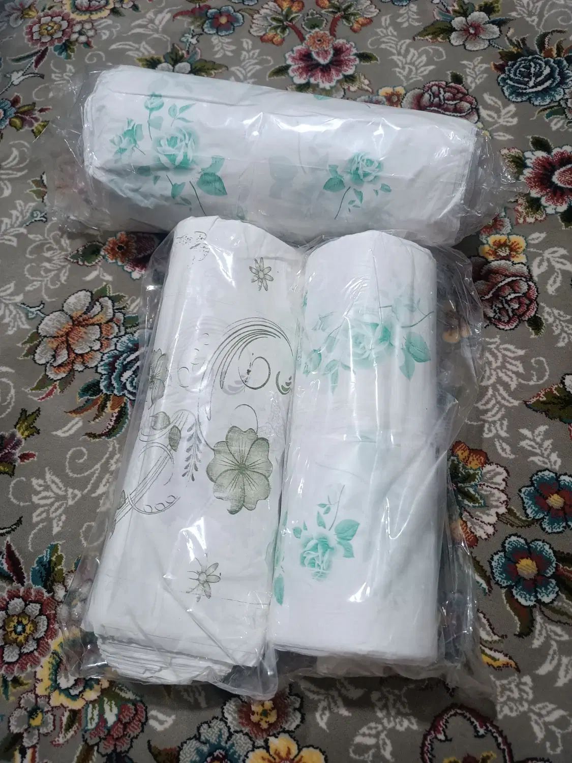 فروش سفره یکبار مصرف ضخیم ۱۵۰ متری به وزن ۱۵۰۰|ظروف نگهدارنده، پلاستیکی، یک‌بارمصرف|همدان, |دیوار