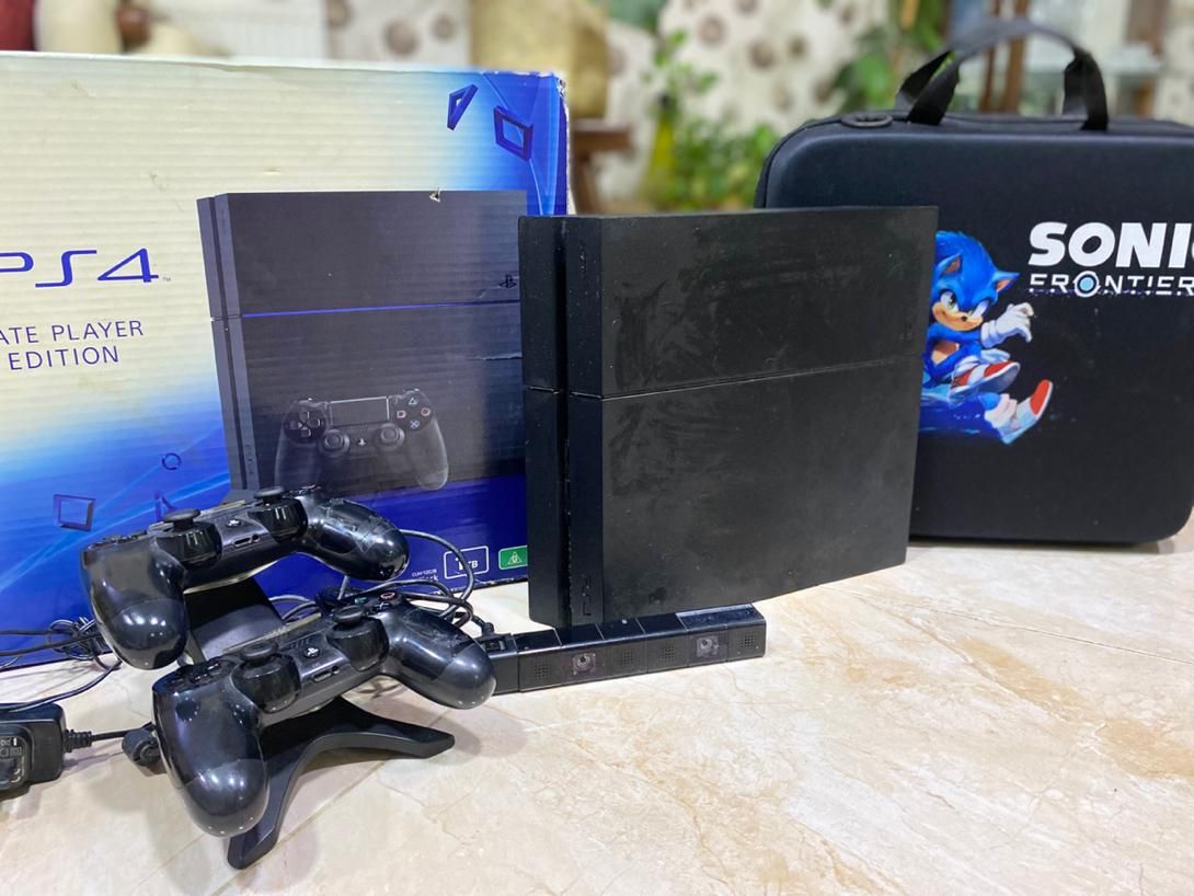Ps4 یک ترابایت به اضافه دسته ی اضافه فول گیم|کنسول، بازی ویدئویی و آنلاین|صدرا-فارس, |دیوار