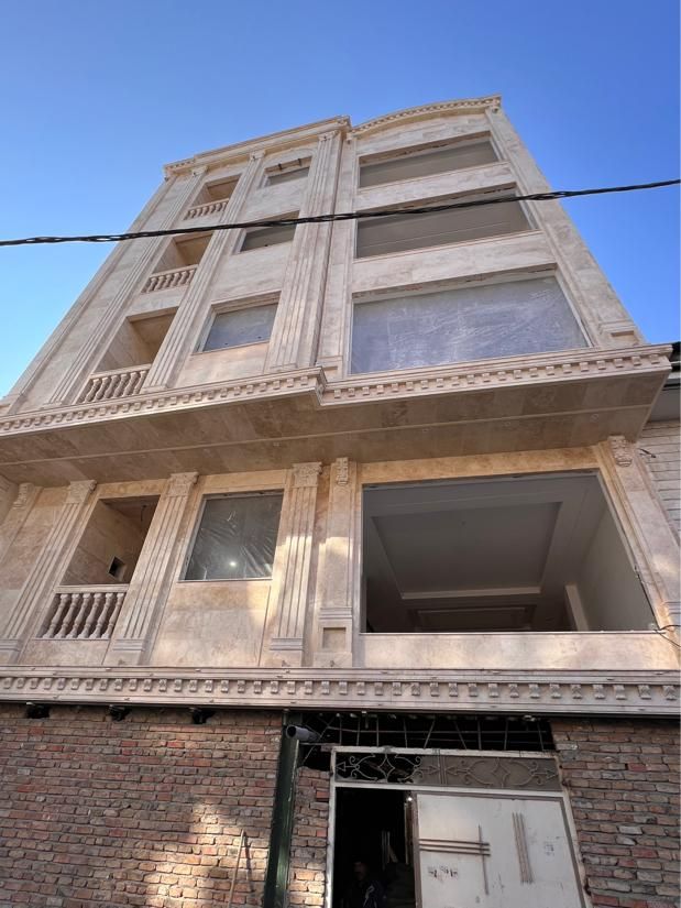 ۹۸ متر نوساز تختی کوچه سازمان آب|فروش آپارتمان|بروجرد, |دیوار