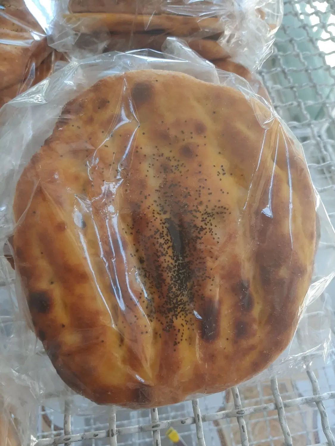 نان شیرمال و نان جو با آرد بومی|خوردنی و آشامیدنی|اصفهان, بابوکان|دیوار