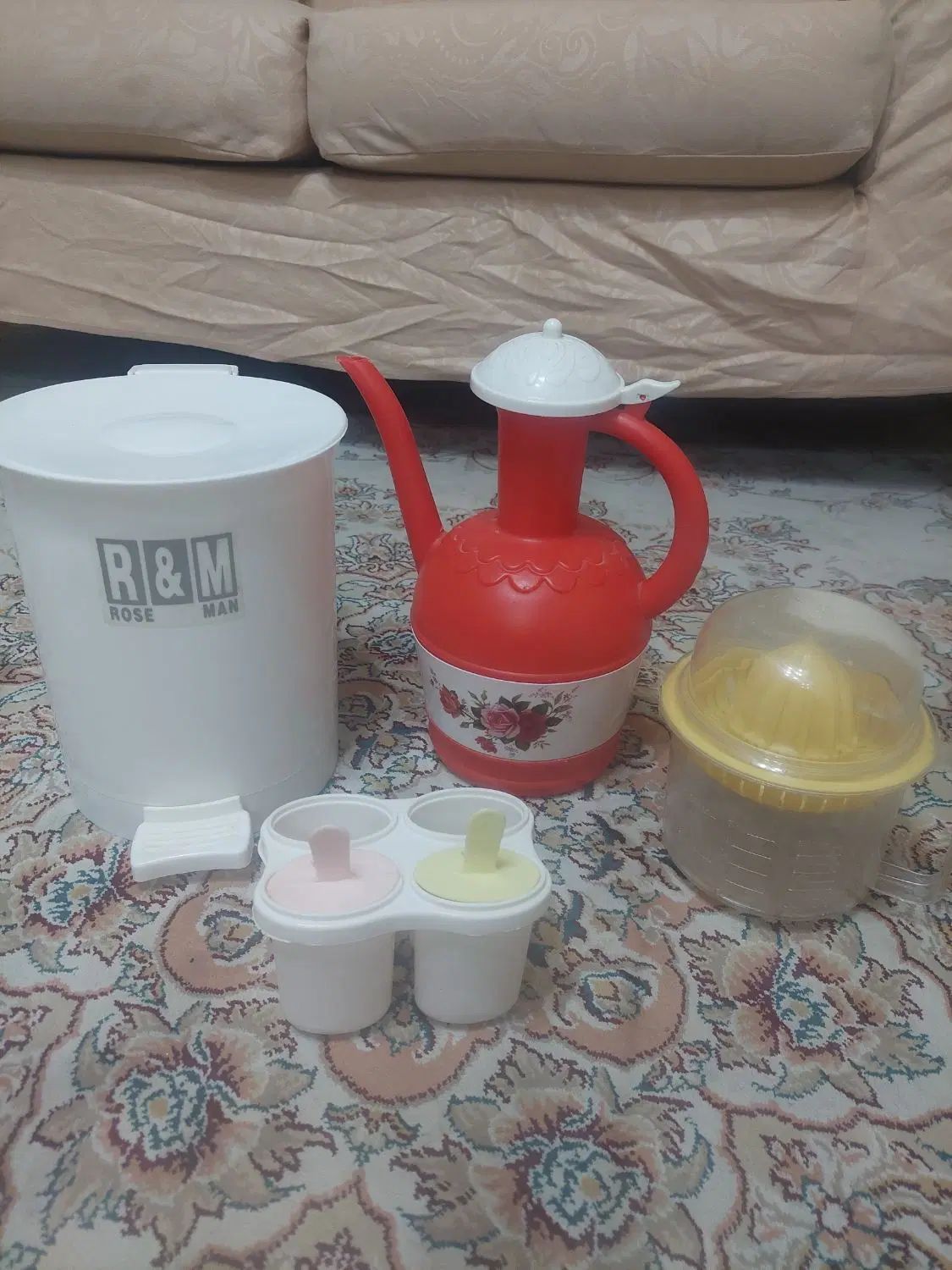 سطل توالت جاعودی دستکش فر ظرف نگهدارنده غذا|صنایع دستی و سایر لوازم تزئینی|اصفهان, کوی امام|دیوار
