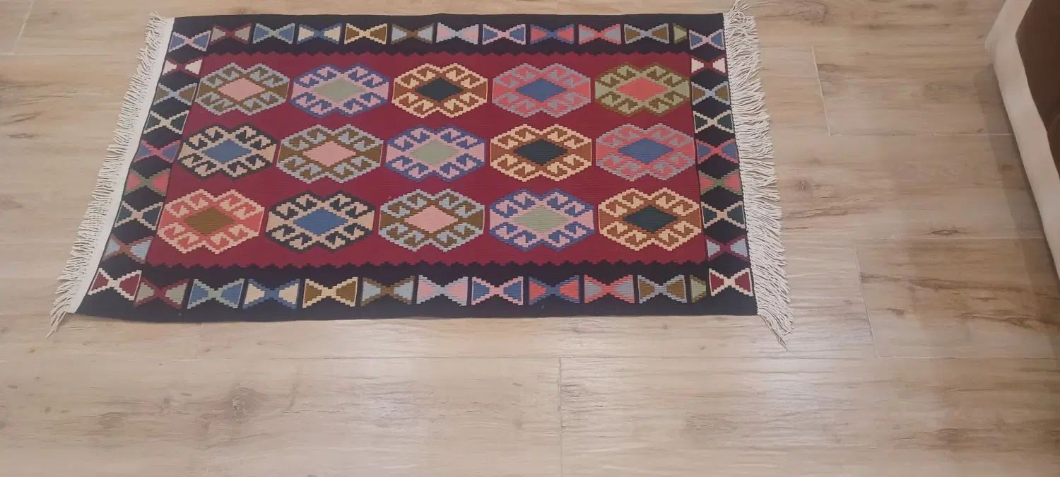 گلیم تابلوی یک متر در۶۰سانت بانخ خیلی اعلا|گلیم، جاجیم، گبه|اردبیل, |دیوار