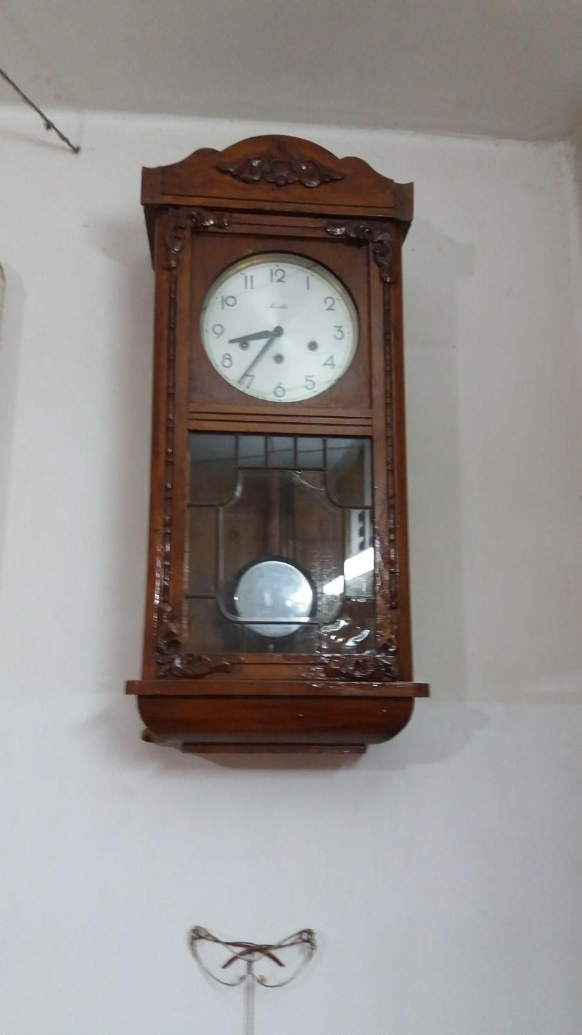 ساعت پاندولی|ساعت|لاهیجان, شقایق|دیوار