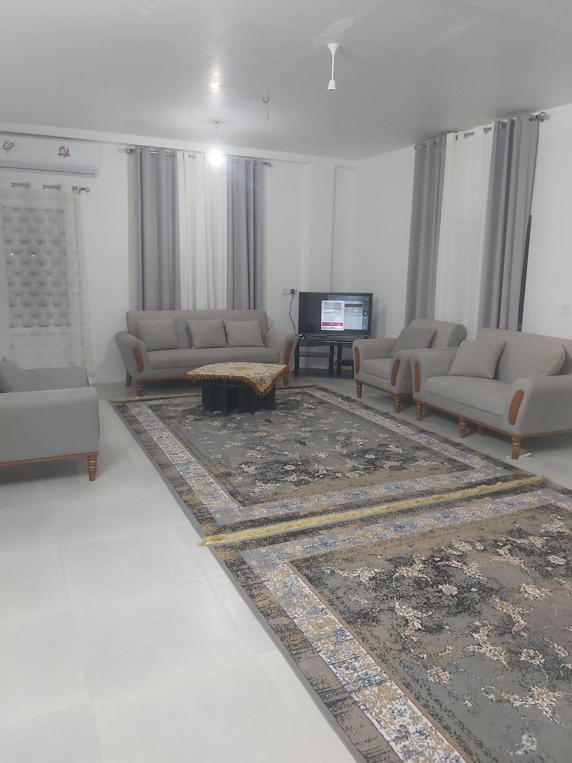اجاره روزانه/هفتگی/ماهانه آپارتمان ۱۰۰ متری|اجارهٔ کوتاه‌مدت آپارتمان و سوئیت|آزادشهر, |دیوار