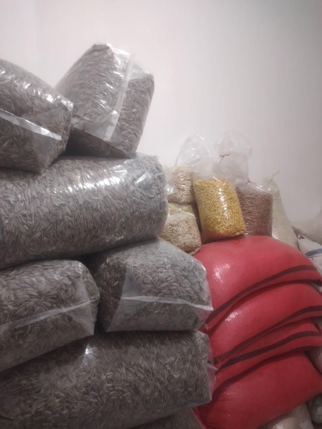 فروش فوق العاده تخمه وحبوبات برنج ایرانی زیر قیمت|خوردنی و آشامیدنی|کرمان, |دیوار