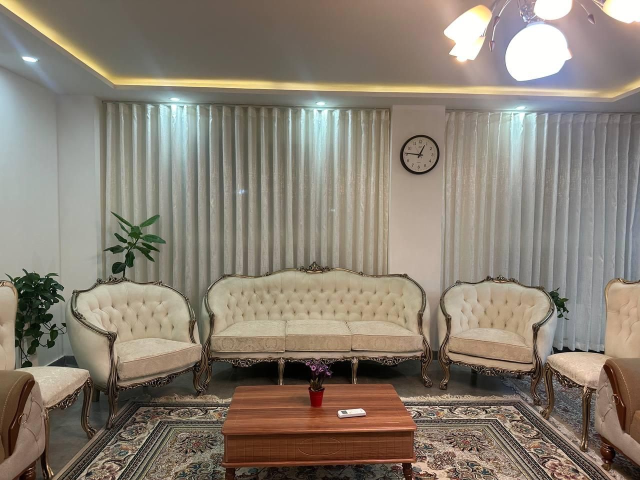 اجاره آپارتمان 130 متری فول امکانات|اجارهٔ کوتاهمدت آپارتمان و سوئیت|رشت, گیل|دیوار