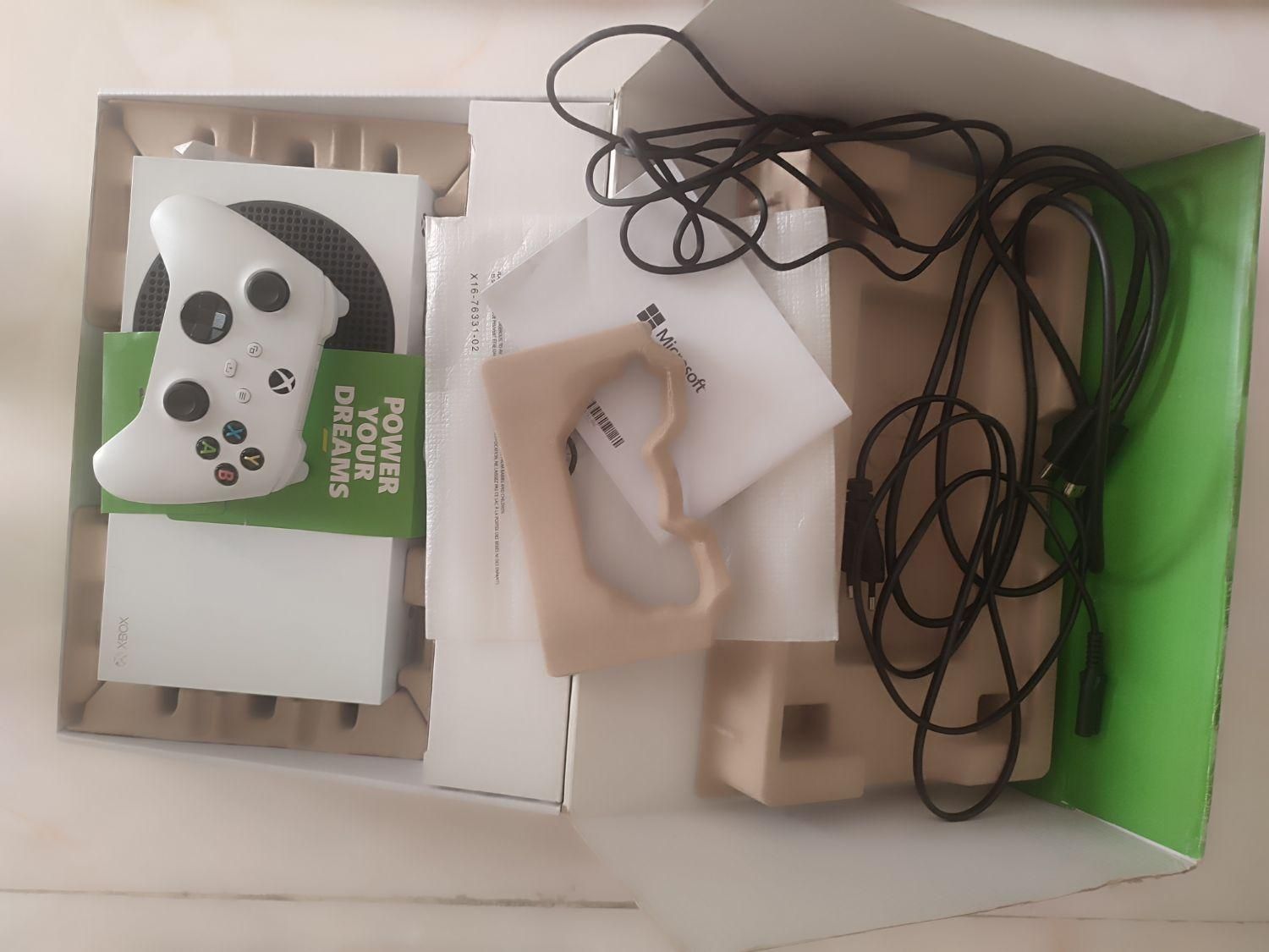 Xbox series s تمیز|کنسول، بازی ویدئویی و آنلاین|تهران, خواجه نظام الملک|دیوار
