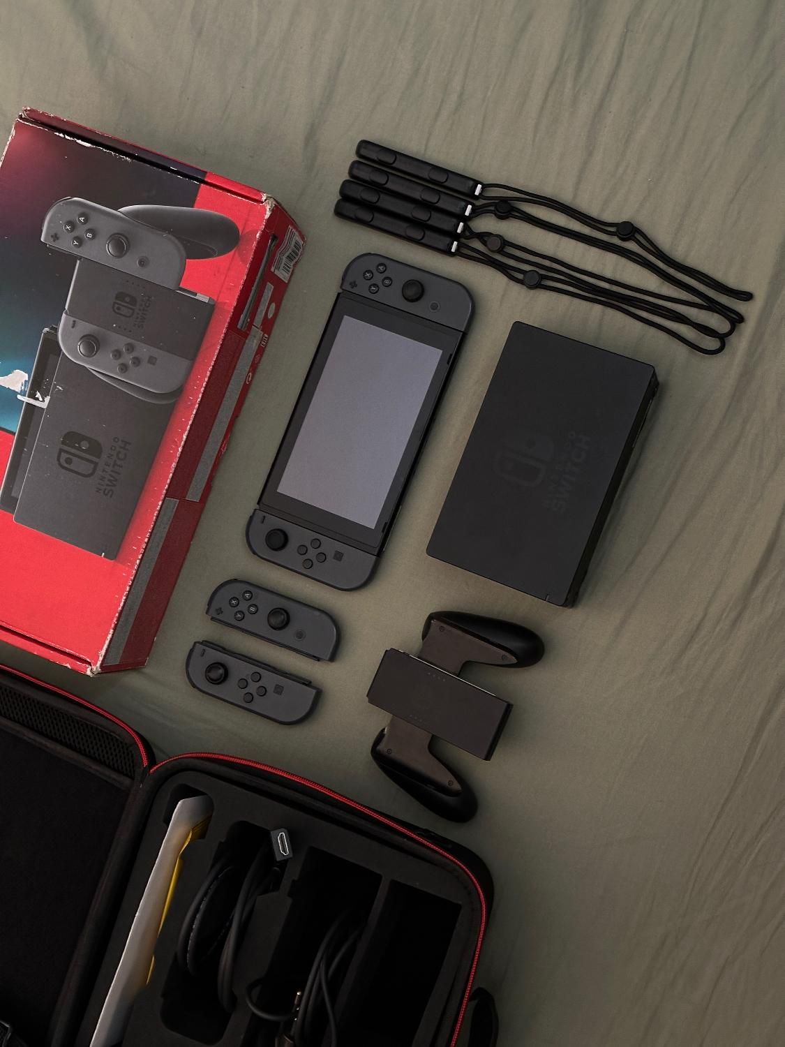 فروش نینتندو سوییچ با وسایل کامل/nintendo switch|کنسول، بازی ویدئویی و آنلاین|تهران, امانیه|دیوار