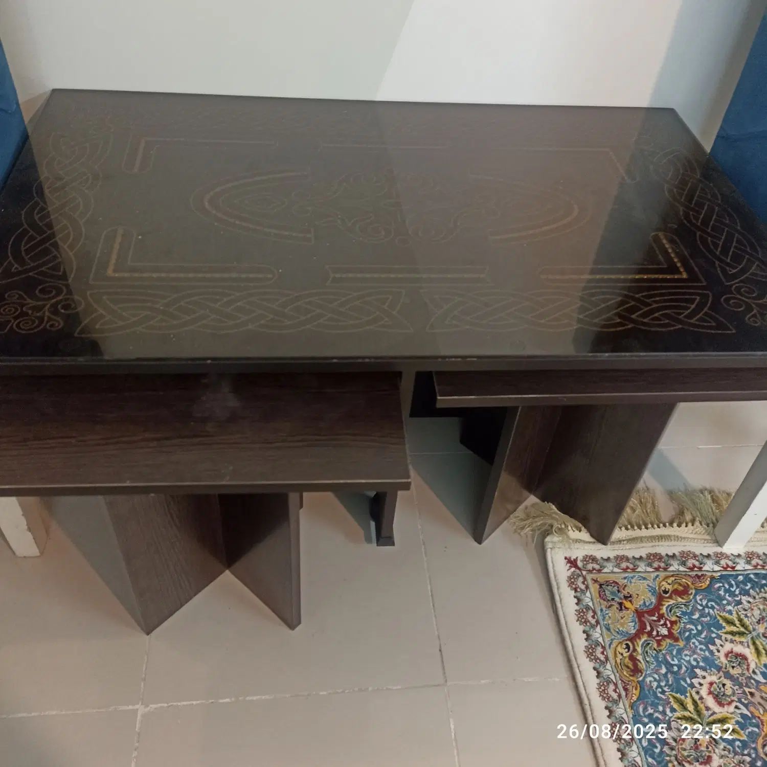 مبلمان 7نفره طرح چرم سالم همراه با میز عسلی|مبلمان خانگی و میز عسلی|کاشان, شهرک خاتم الانبیا (مسکن ملی کاشان)|دیوار