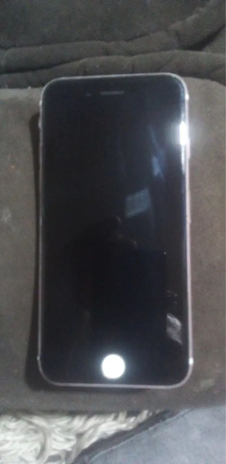 اپل iPhone 6s با حافظهٔ ۶۴ گیگابایت|موبایل|تهران, شهرک ولیعصر جنوبی|دیوار