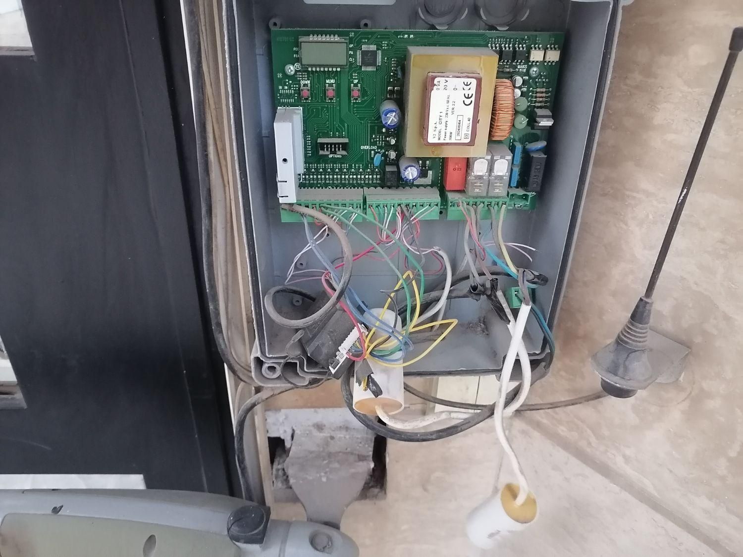 نصب،تعمیرات جک بازویی پارکینگی ریلی کرکره ریموت|خدمات پیشه و مهارت|قم, بلوار امین و ساحلی|دیوار