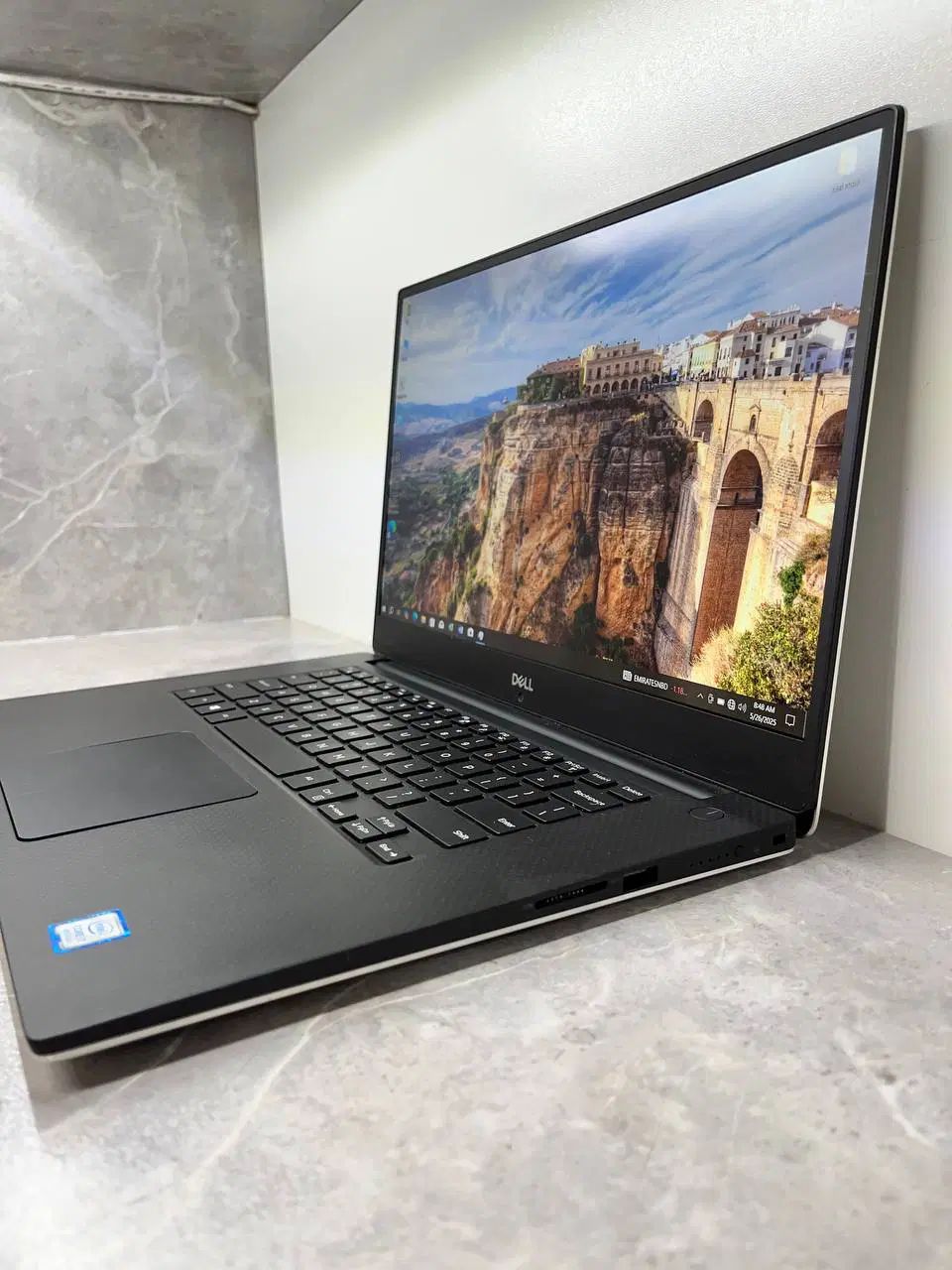 فروش فوق العاده لپتاپ مهندسی Dell i7(8H) گرافیک ۴|رایانه همراه|تهران, میدان ولیعصر|دیوار