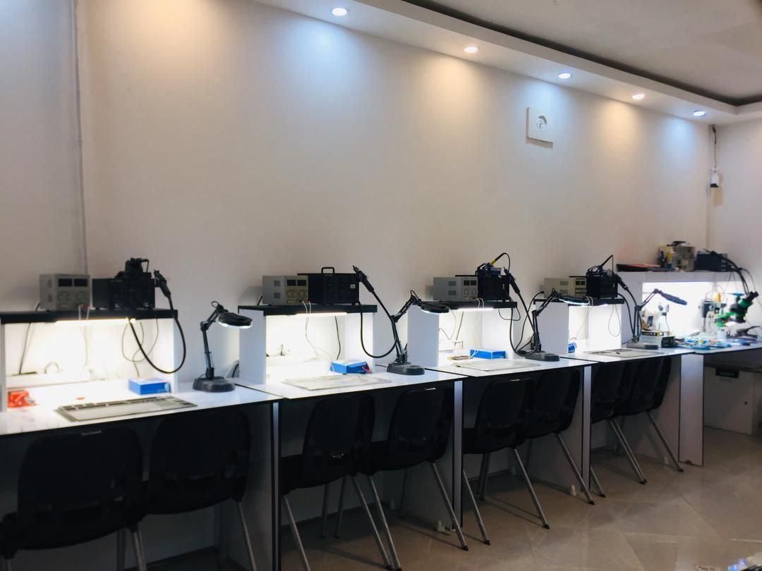 آموزش تعمیرات موبایل توسط نفر اول المپیاد|خدمات آموزشی|مشهد, رضاشهر|دیوار