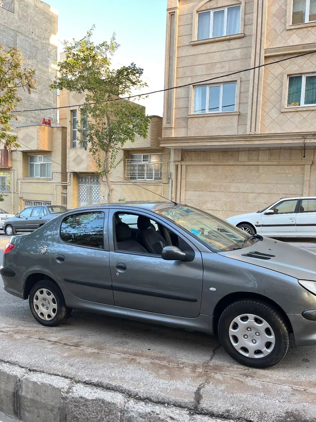 206 Sd|خودرو سواری و وانت|تبریز, |دیوار