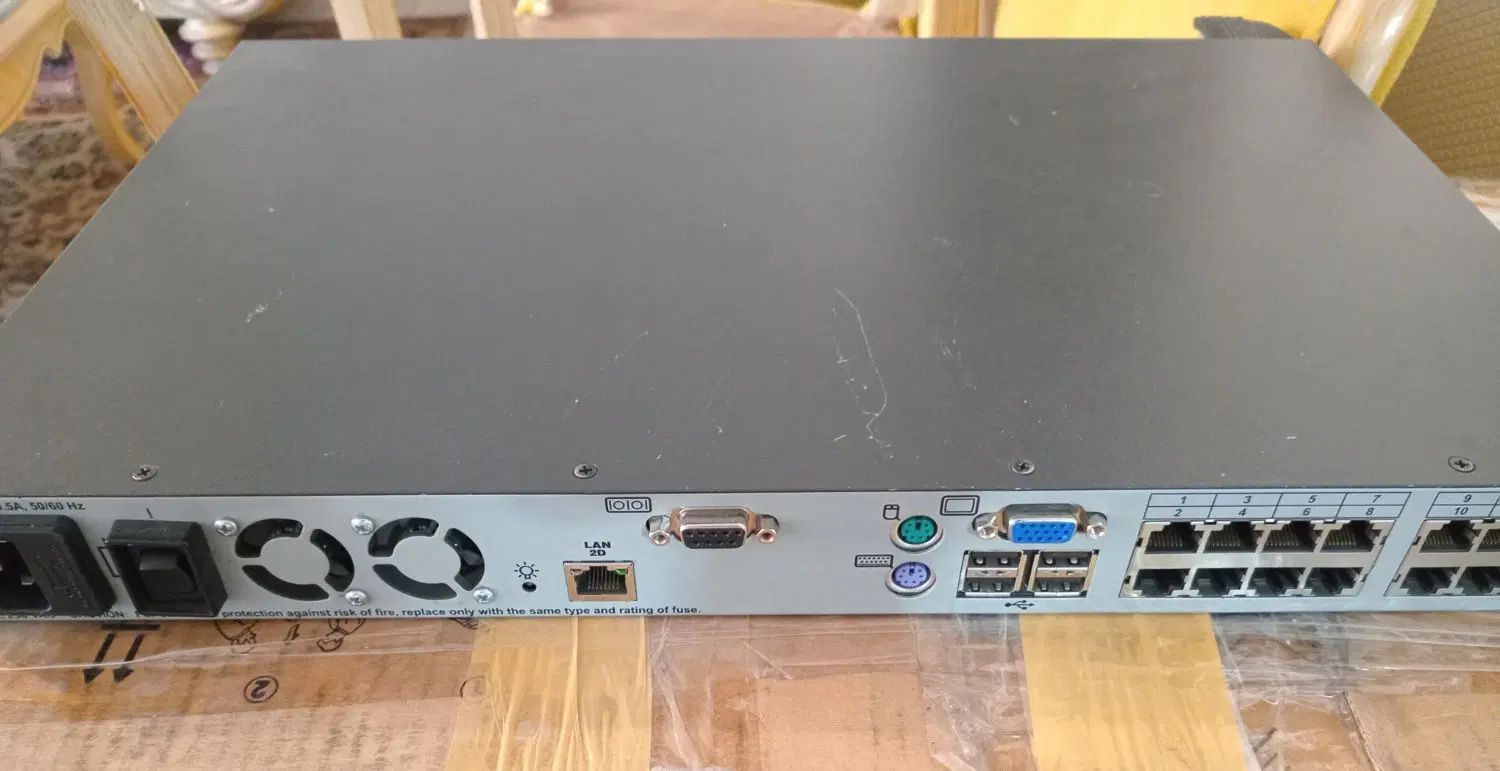 کنسول hp tft 7600 RKM وhp  kvm switch 16 port|قطعات و لوازم جانبی رایانه|تهران, بنی‌هاشم|دیوار