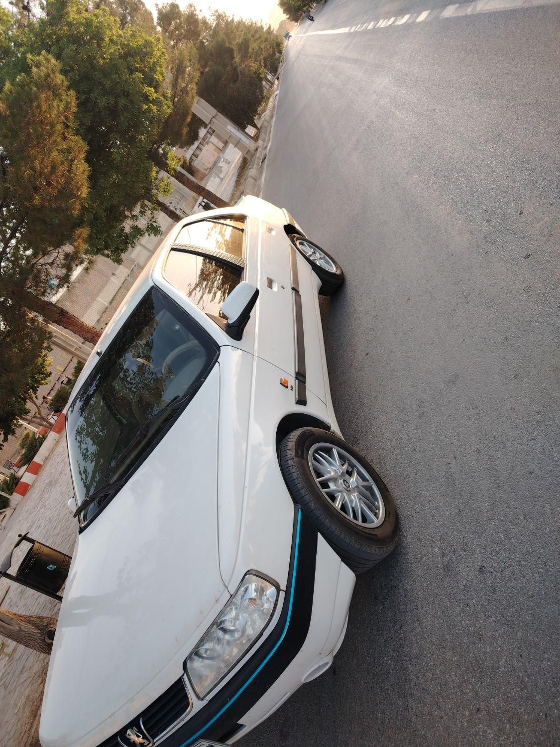 پژو 405 SLX معاوظه با نیسان هم قیمت|خودرو سواری و وانت|شیراز, شهرک بهار|دیوار