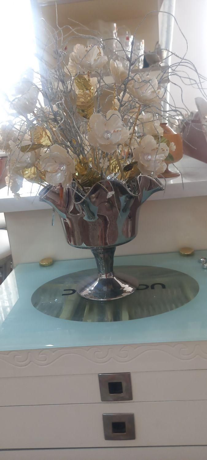 گلدان و گل نقره ای|گل مصنوعی|گلستان (تهران), |دیوار