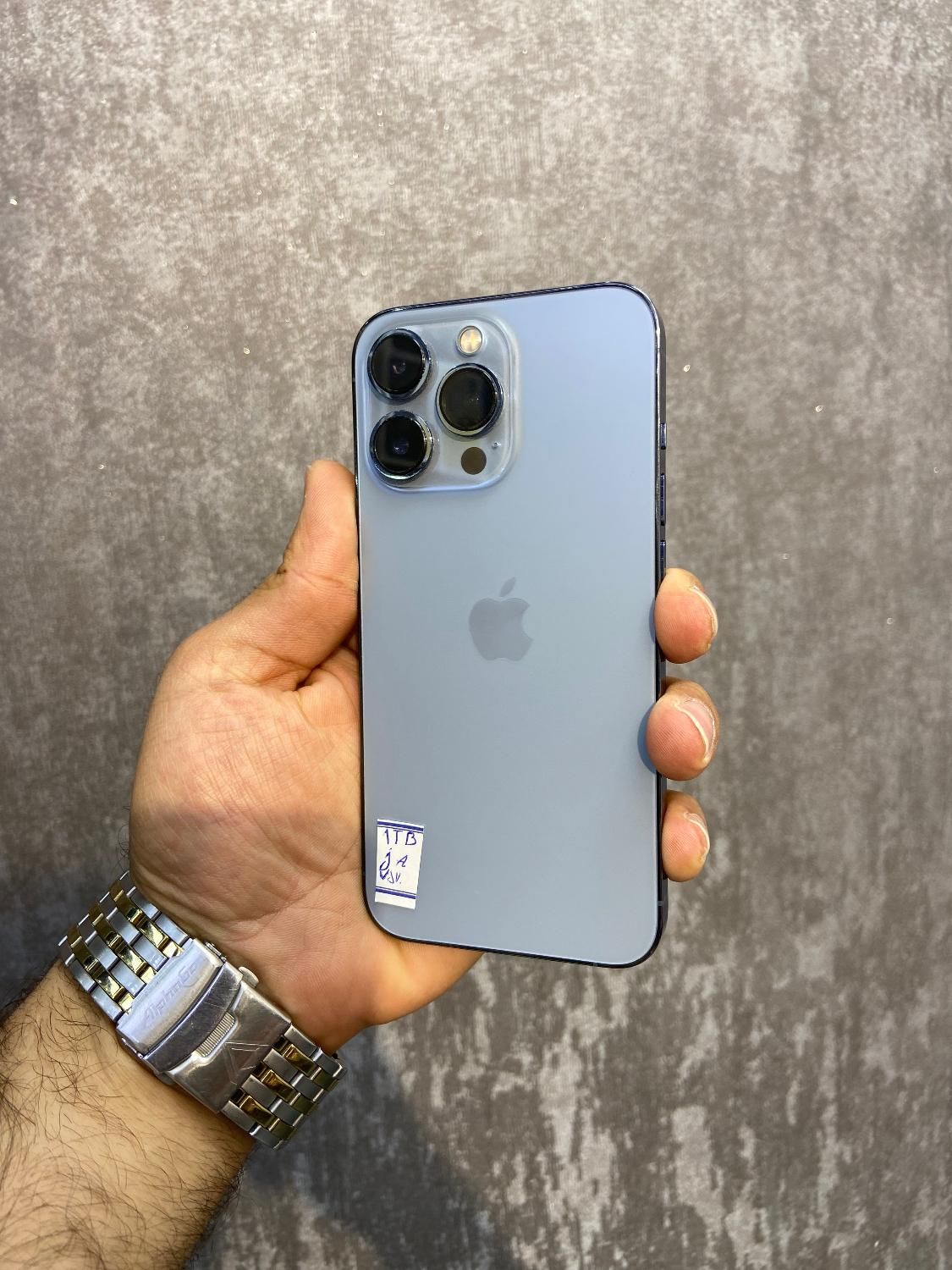 این اپل iPhone13 مخصوص کسایی که حافظه براشون مهمه|موبایل|اصفهان, احمدآباد|دیوار
