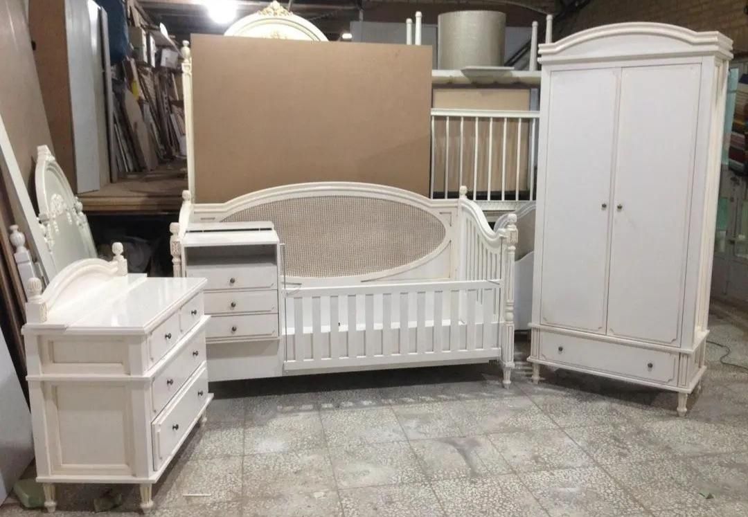 تخت کاناپه ای و کمد رنگی|تخت و صندلی بچه|رشت, بازار|دیوار