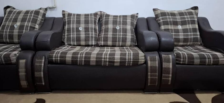 مبل راحتی|مبلمان خانگی و میز عسلی|کوه چنار, |دیوار