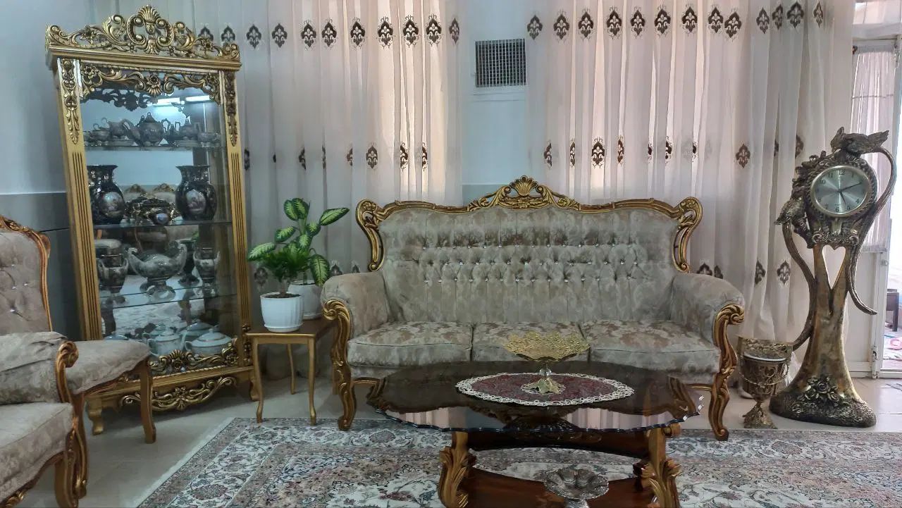 ست مبلمان ۹نفره و میزغذاخوری ۶نفره و بوفه|مبلمان خانگی و میز عسلی|دلیجان, |دیوار