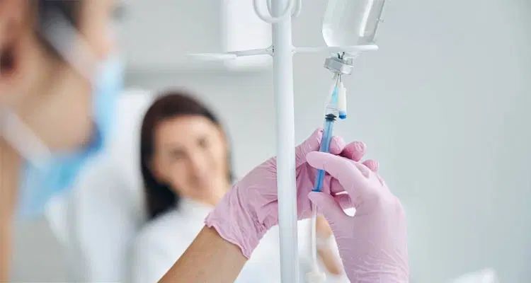 تزریقات  پانسمان در منزل،توسط کارشناس پرستاری|خدمات آرایشگری و زیبایی|تهران, دکتر هوشیار|دیوار