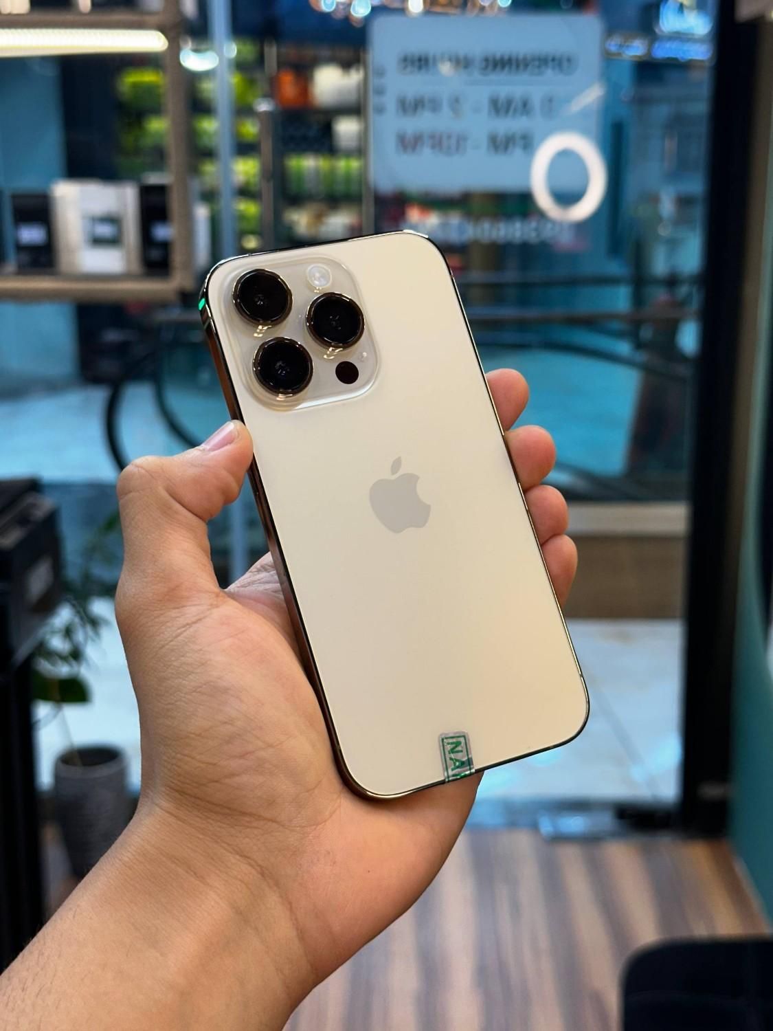 اپل iphone 14Pro حافظه 512 گیگ رنگ طلایی باتری100%|موبایل|رشت, بلوار گیلان|دیوار