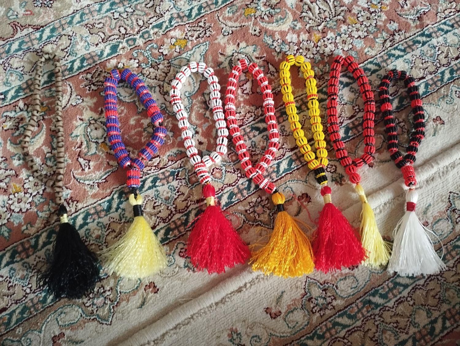 تسبیح دست بافت|بدلیجات|خلخال, |دیوار