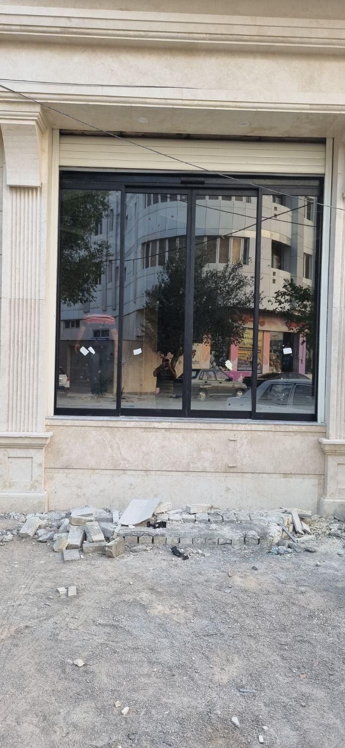 درب اتوماتیک شیشه ای شیشه سکوریت دستی کرکره برقی|خدمات پیشه و مهارت|یزد, |دیوار