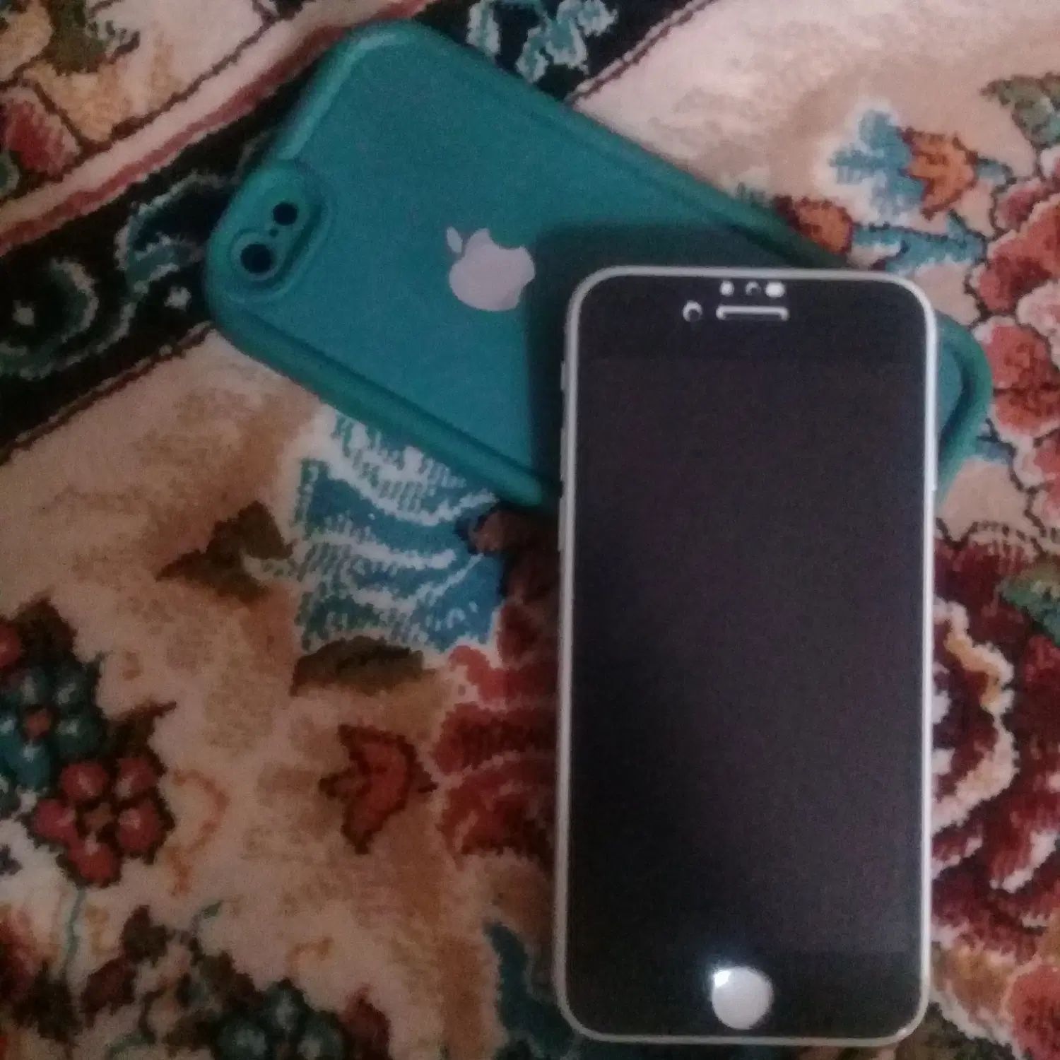 اپل 6 iphone با حافظه 64 گیگابایت|موبایل|مشهد, طلاب|دیوار
