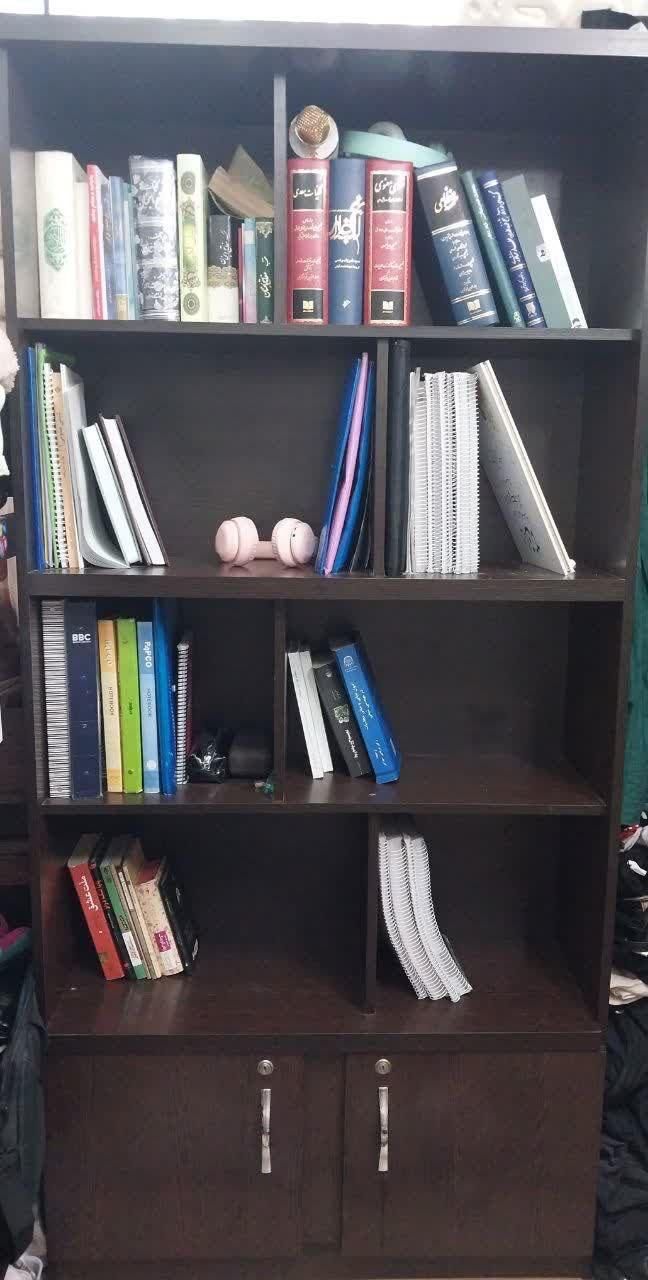 کتابخانه چوبی  ۸قفسه به همراه دو عدد کمد|کتابخانه، شلف، قفسه‌های دیواری|تهران, گمرک|دیوار