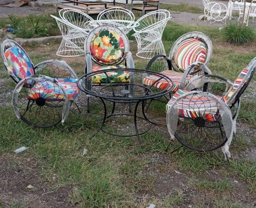 میز و صندلی فرفروژه حیاط. امیران|صندلی و نیمکت|رشت, حومه رشت|دیوار