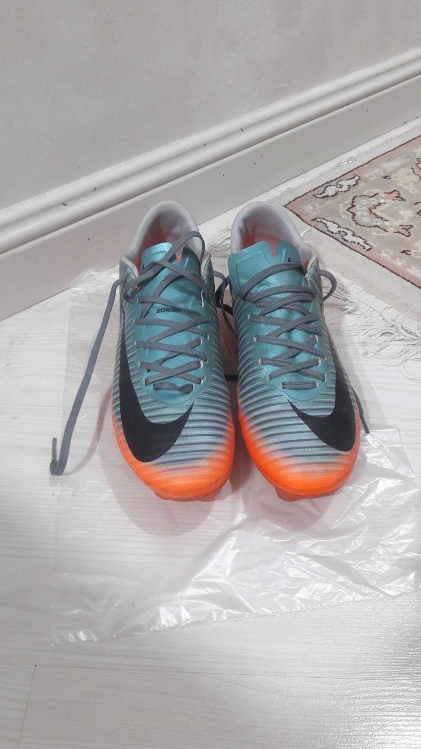 کفش چمن طبیعی cr7 mercurial نایک اصل سایز ۳۸|ورزش‌های توپی|تهران, دریاچه شهدای خلیج فارس|دیوار