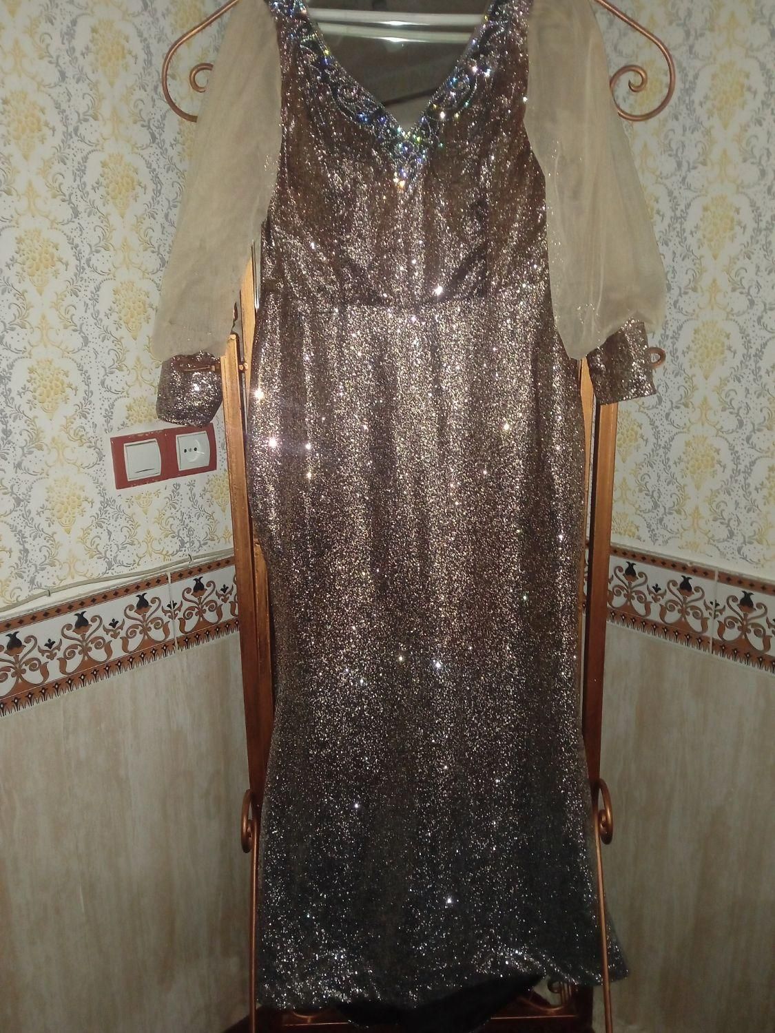 لباس مجلسی|لباس|الیگودرز, |دیوار