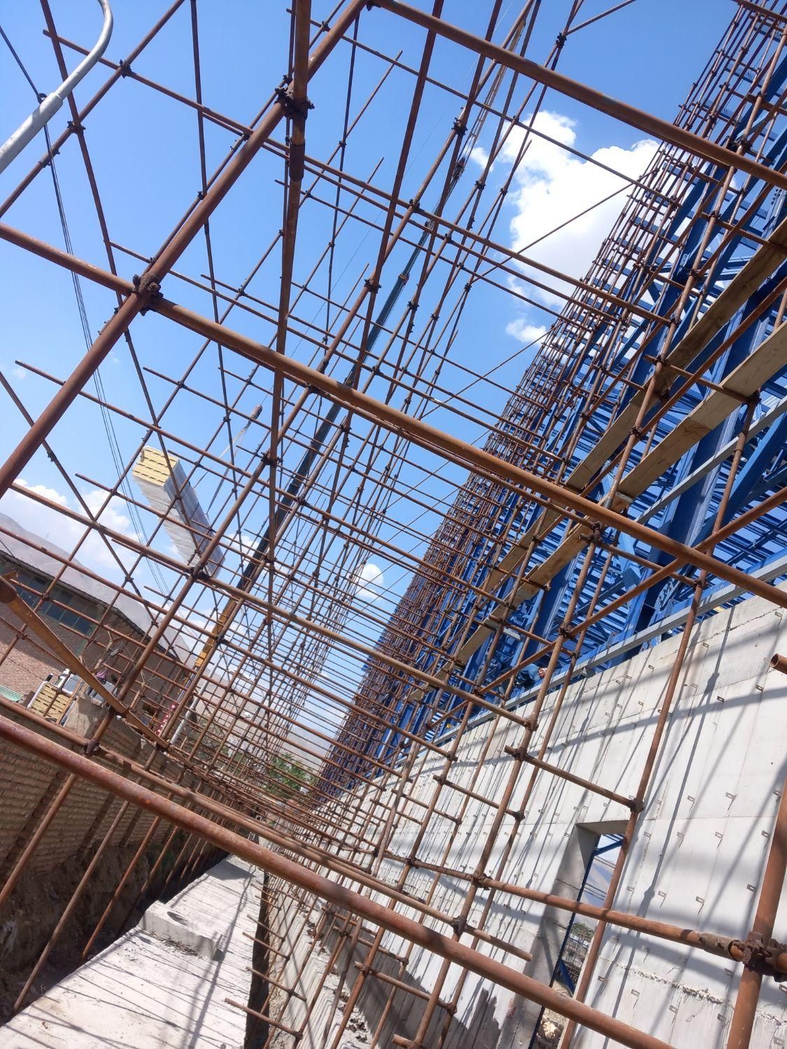 متری بند،انجام کلیه امور داربست وکفراژ وزیربتن|خدمات پیشه و مهارت|تهران, گلستان (شهرک راه آهن)|دیوار